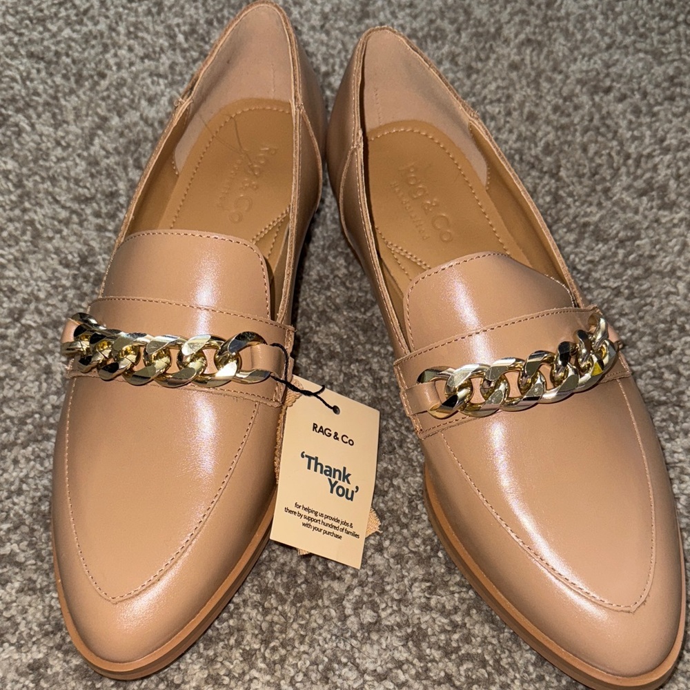 Rag & Co Women's Beige Loafers with Gold Chain
